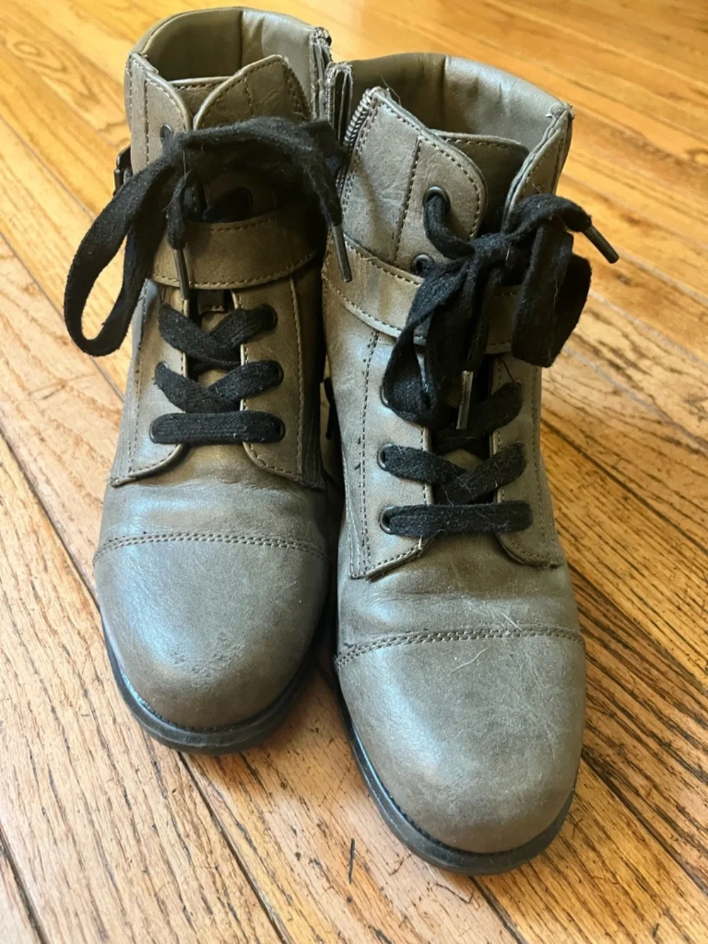 Madden Girl Gray Combat Lace-Up Ankle Boots with Zipper